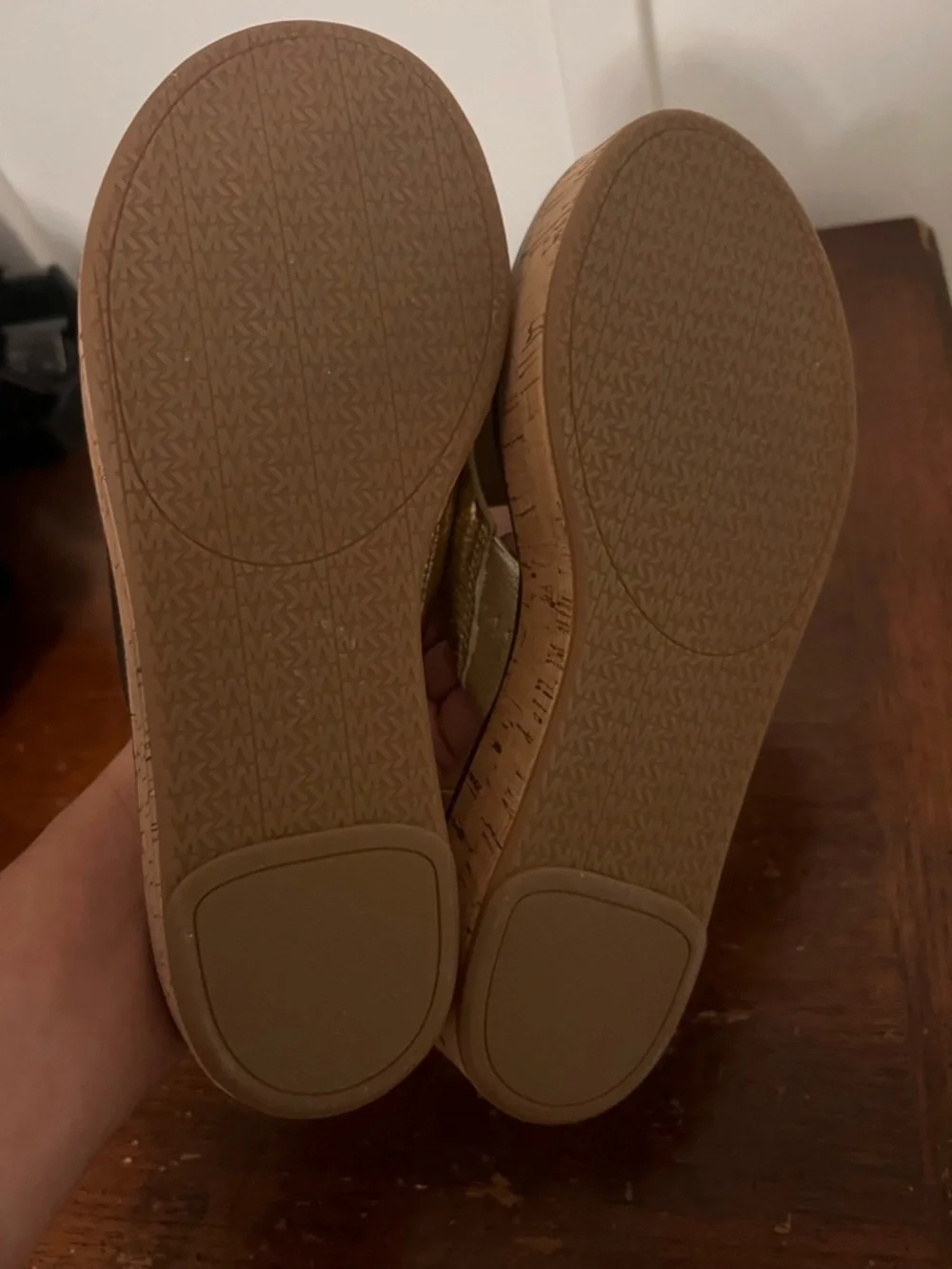 Michael Michael Kors Cary Metallic Leather Wedge Sandals in Pale Gold size 7.5 - Picture 8 of 10